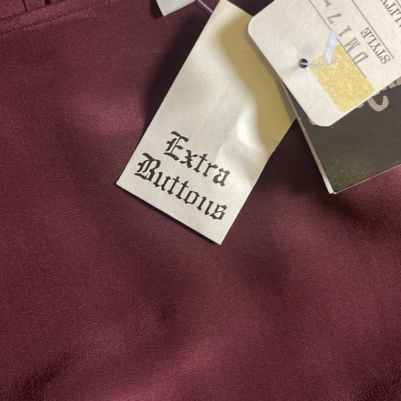 New Dorman 100% Silk Short Sleeved Top with padded shoulders - Picture 5 of 6